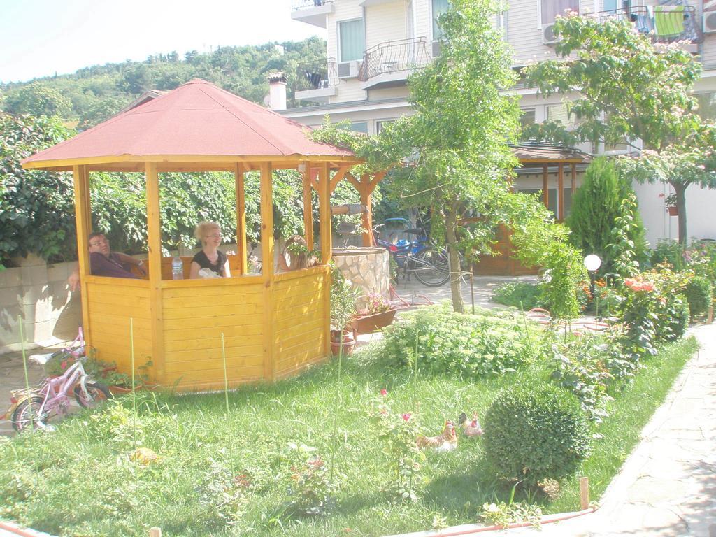 קרנבו Hotel Morski Dar מראה חיצוני תמונה