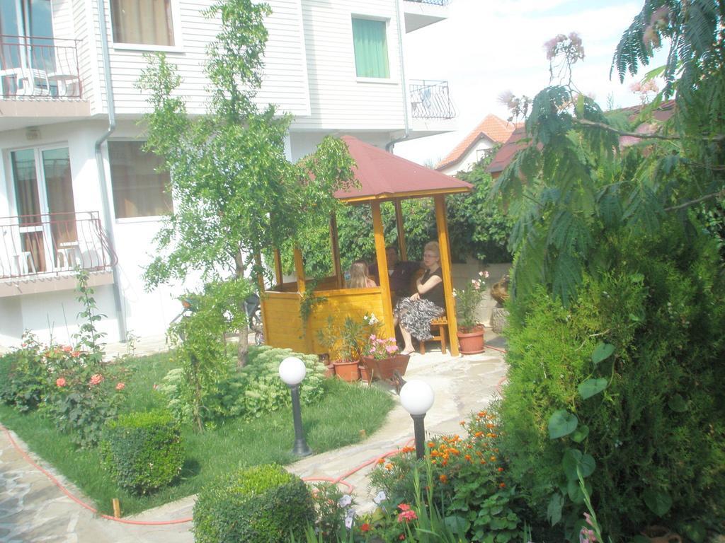 קרנבו Hotel Morski Dar מראה חיצוני תמונה