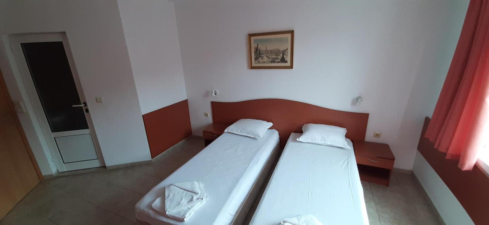 קרנבו Hotel Morski Dar מראה חיצוני תמונה