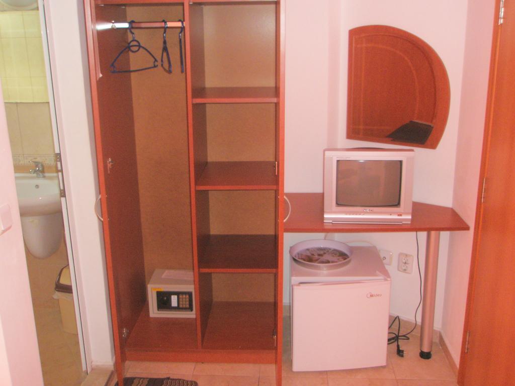 קרנבו Hotel Morski Dar מראה חיצוני תמונה